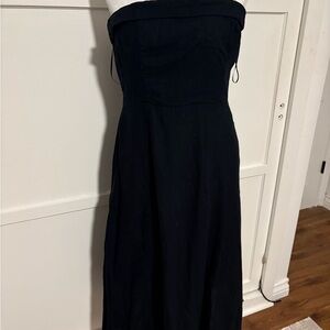 Black Strapless Sleeveless Gown for Cocktail